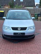 Volkswagen Touran 1.6 FSI Basis Basis - Volkswagen Touran: Basis