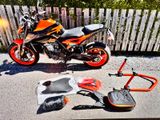 KTM Duke 890 GP - KTM 890 DUKE GP