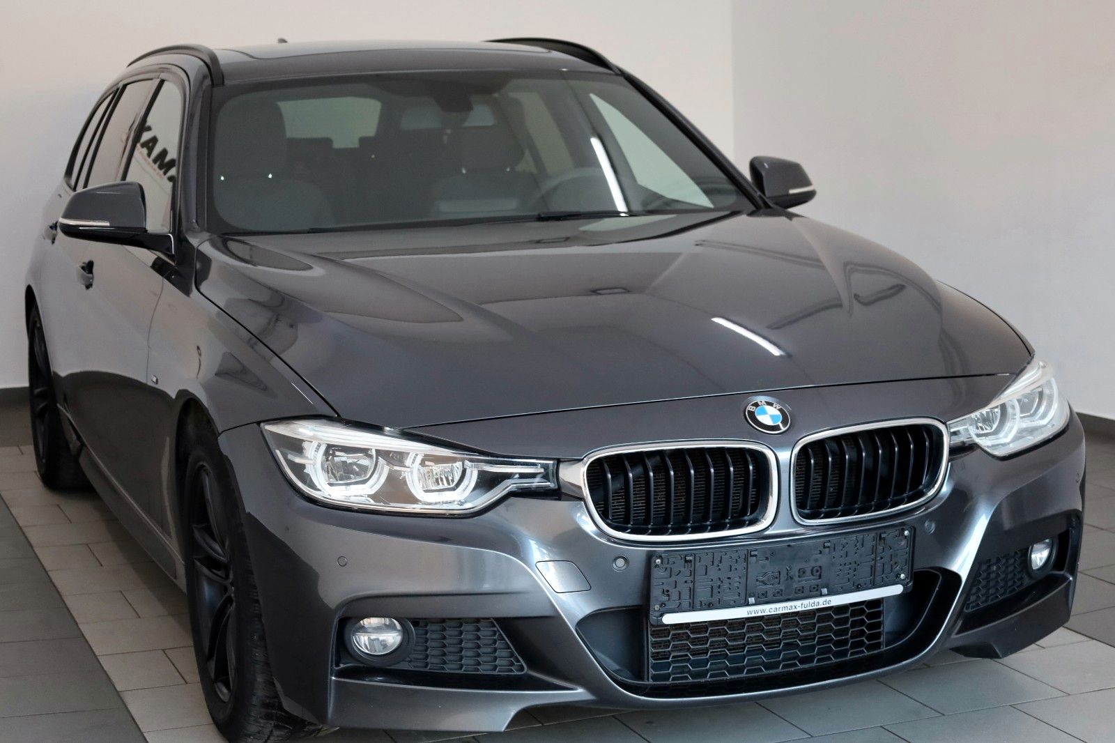 Fahrzeugabbildung BMW 320i Touring M Sport Alcantara,Navi,LED,Panorama