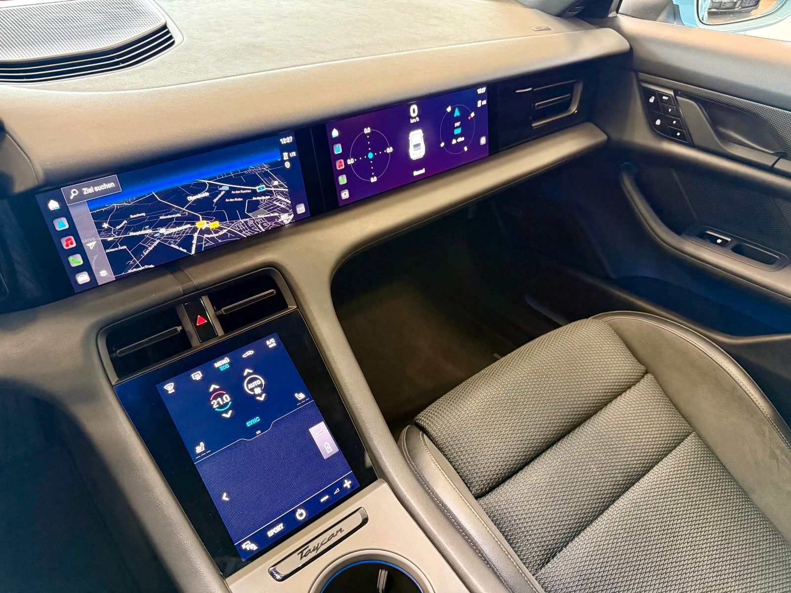 Fahrzeugabbildung Porsche Taycan 4S Performance/Panorama/PDCC/HeadUp