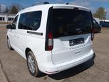 Ford Tourneo Connect Titanium LED AHK Kamera Navi - Ford Tourneo mit Benzin-Antrieb