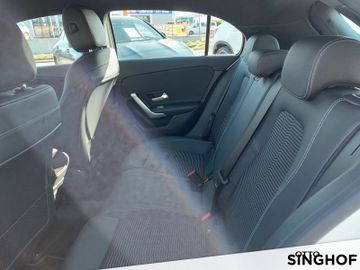 Fahrzeugabbildung Mercedes-Benz A 200 Progressive Standhzg+LED dynam+Rü Kam+Navi