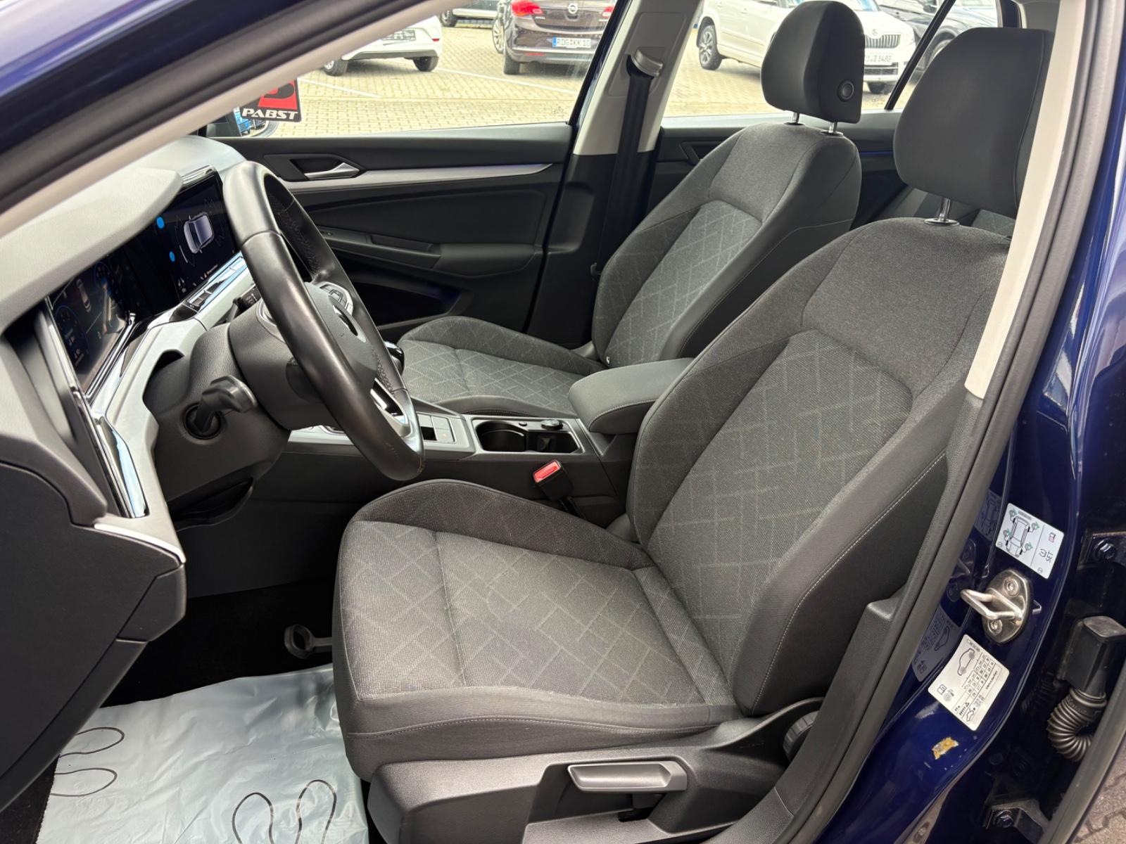 Volkswagen Golf VIII Life LED Navi AppConnect ACC SHZ, миниатюра 10