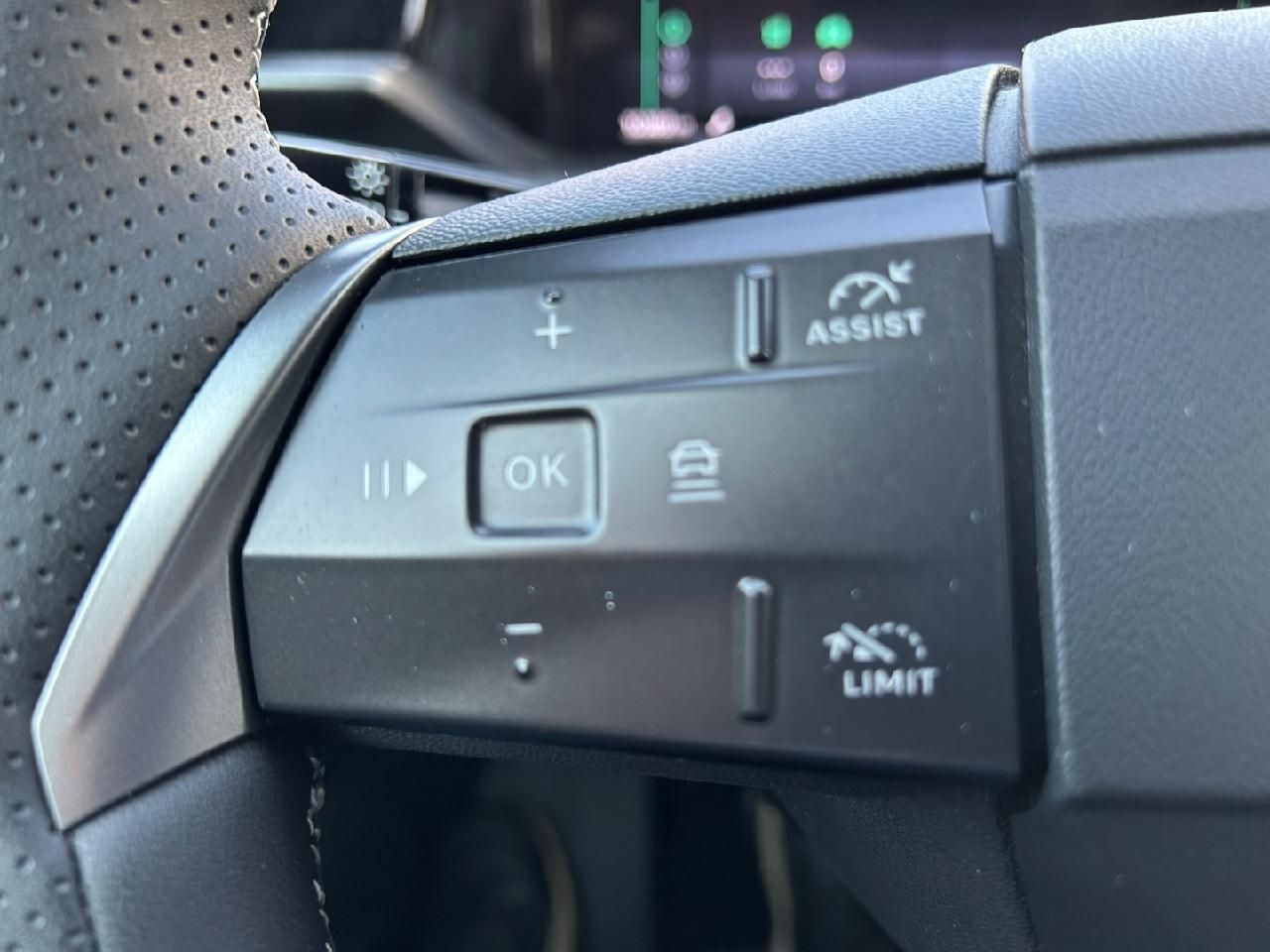 Fahrzeugabbildung Opel Grandland 1.2 48V Mild-Hybrid 100 kW GS