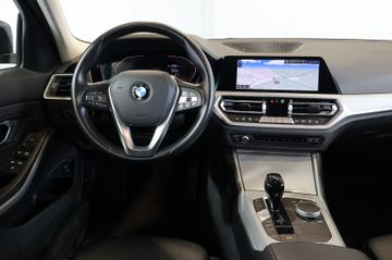 BMW 318 d Advantage DIGITAL+ACC+SIDE+KEY+LED+17"