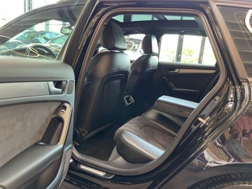 Audi A4 Avant  quattro *Xenon*Panoramadach*Navi*