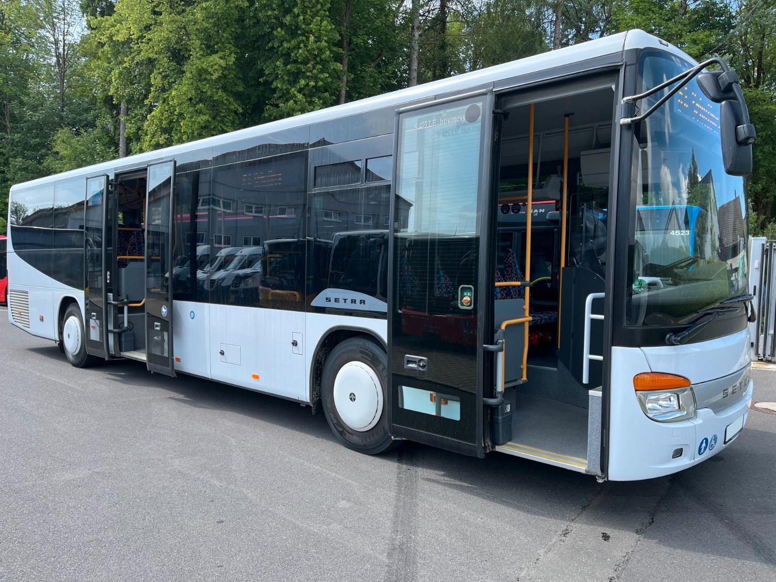 Setra S 415 LE business / Automatik / 50 Plätze / TOP