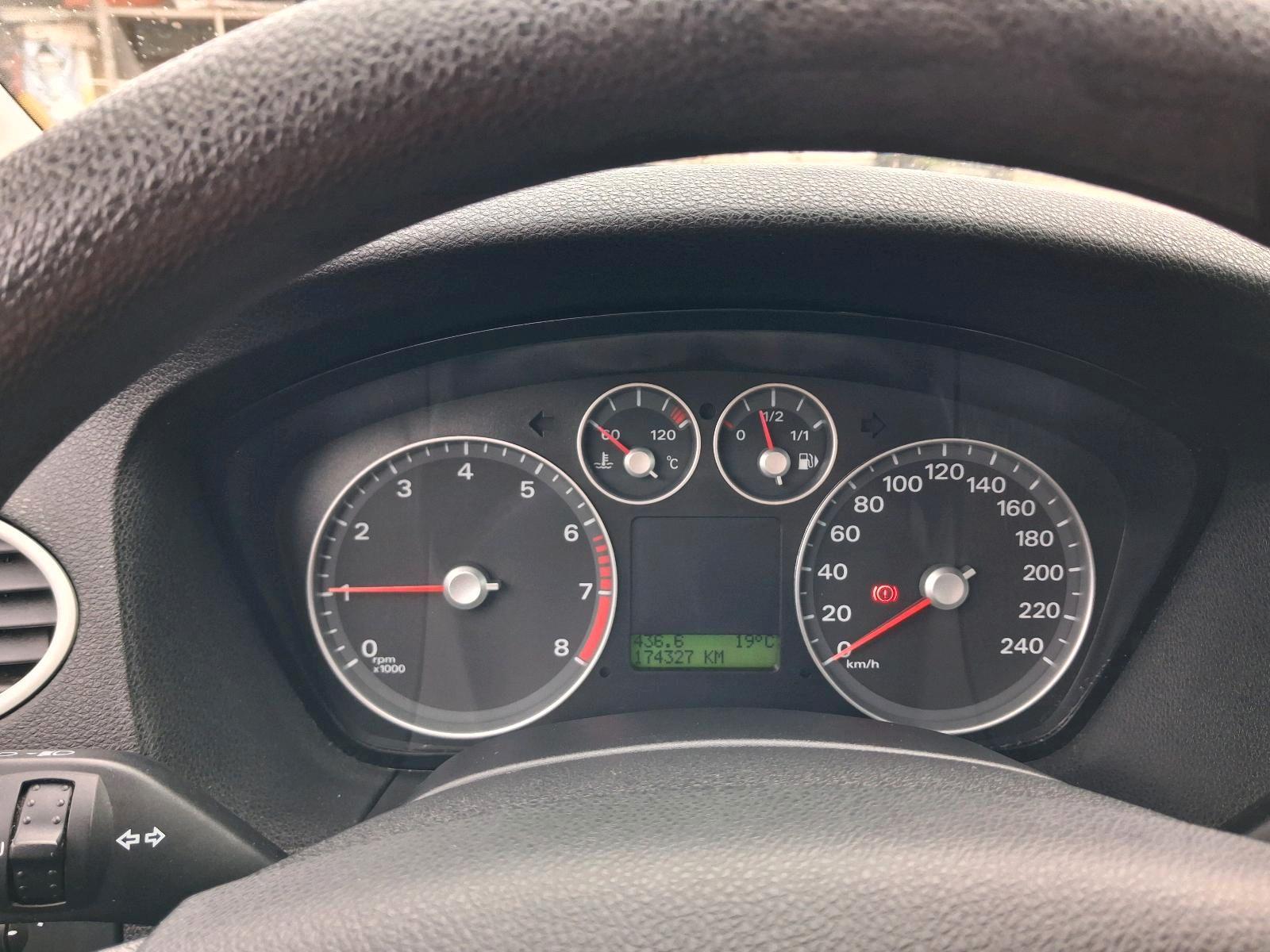 Ford Focus 2007 — photo 6