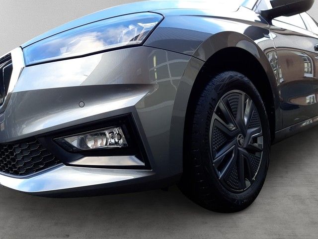 Fahrzeugabbildung Skoda Fabia Tour 1.0TSI Winterpaket LED PDC 130Jahre