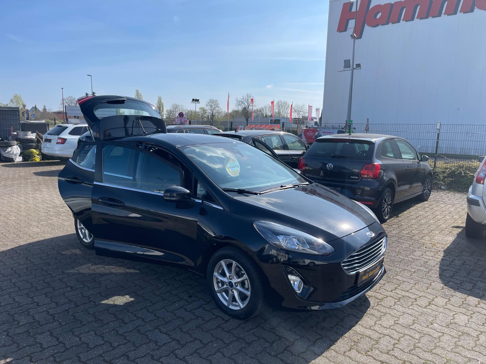 Ford Fiesta Titanium 4 Tür 1HD 29 TKM Tel:01727199990