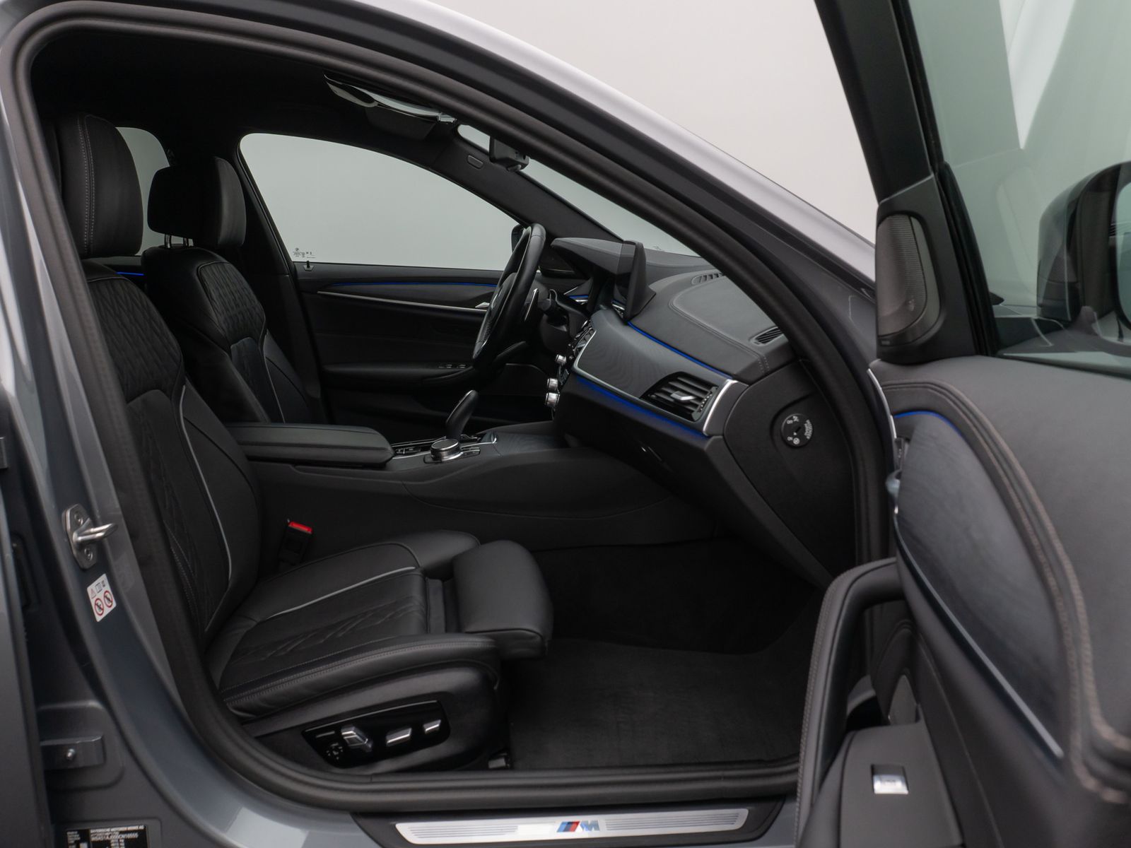 Fahrzeugabbildung BMW 540d xD M Sport Pro Laser Kamera HUD DAB H/K 20"