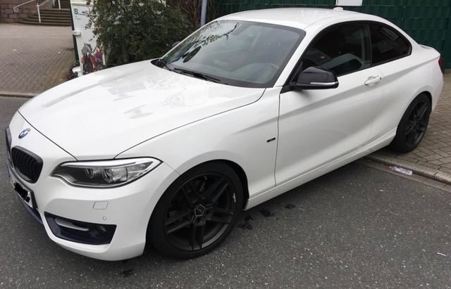 BMW 220d Coupé Sport Line Sport Line *Tüv Neu*