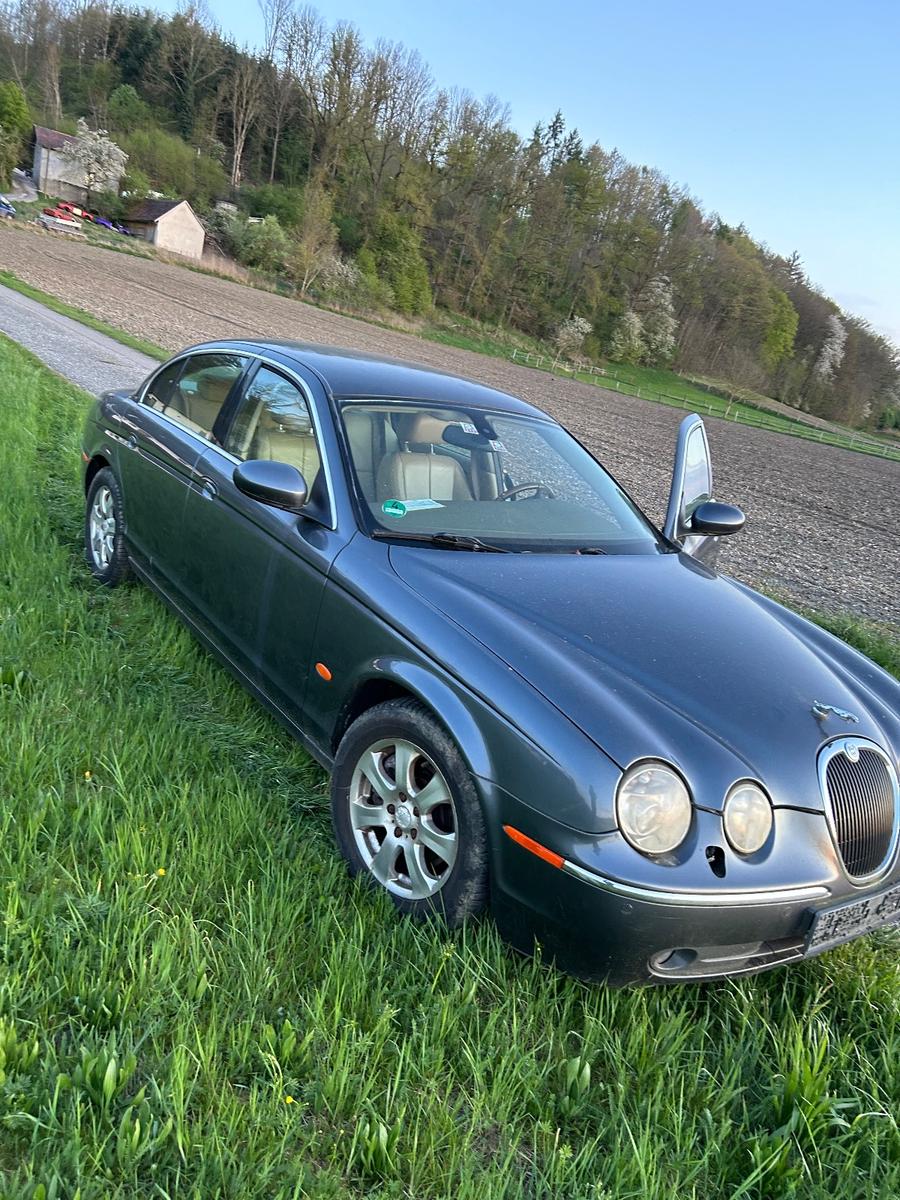 Jaguar S-Type 3.0 V6 Executive
