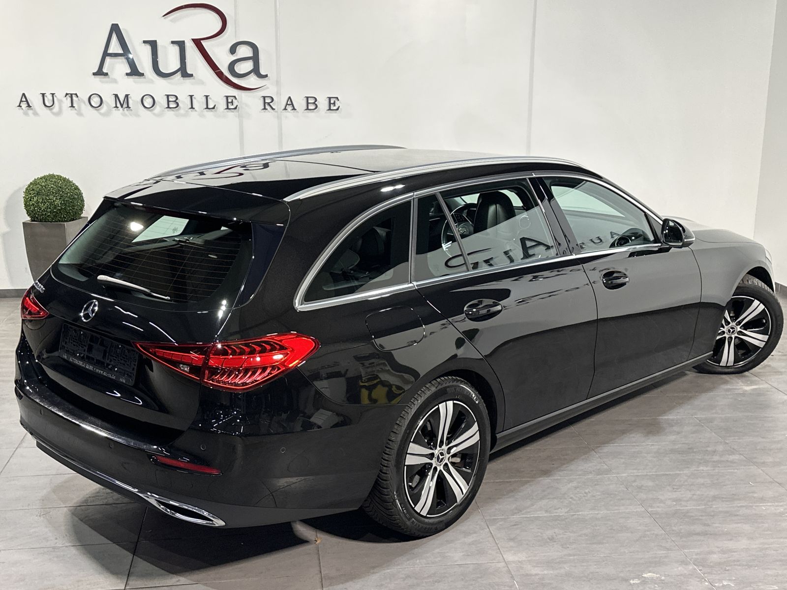 Fahrzeugabbildung Mercedes-Benz C 220d T Avantgarde NAV+LED+KAMERA+17ZO+CARPLAY