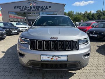 Jeep Grand Cherokee - 1