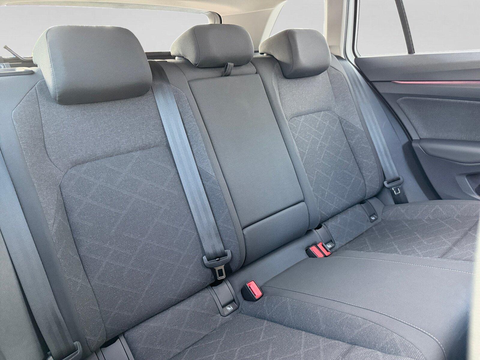 Volkswagen Golf VIII 1.0 eTSI Life OPF (EURO 6d) Navi/Autom, миниатюра 17