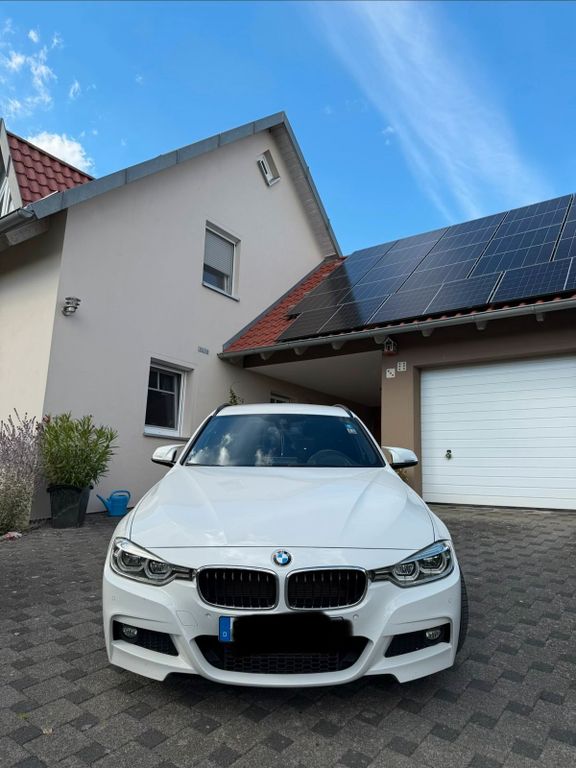 Image of BMW 320