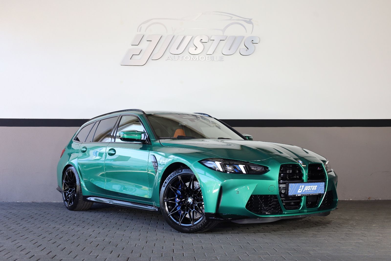 BMW M3 Competition Touring xDrive/360*/HUD/HK/R19*20