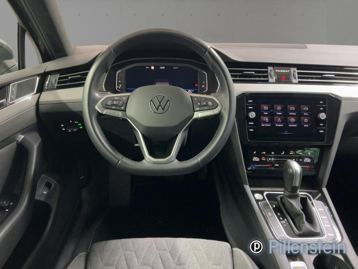 Volkswagen Passat Variant - Bild 13