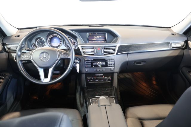 Mercedes-Benz E 220 CDI Avantgarde XEN+PDC+LEDER+AHK