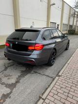 BMW 330i Touring M Sport Shadow Automatic M Spor... - BMW 330 mit Benzin-Antrieb: Kombi, Automatik