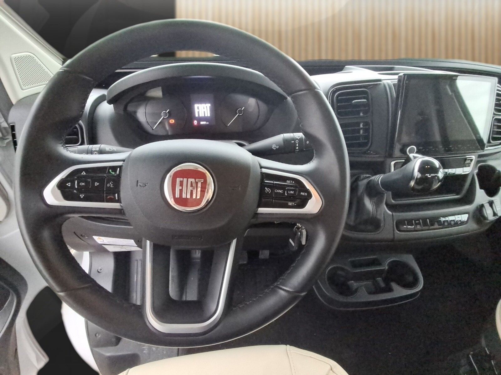 Fahrzeugabbildung Eura Mobil Activa One AO 690 HB Mark/Navi/SAT/TV/Solar/Fahr