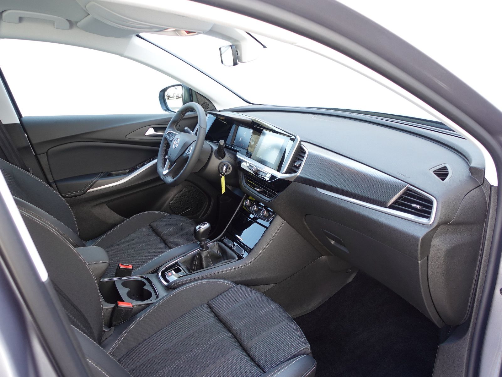 Fahrzeugabbildung Opel Grandland Enjoy 1.2T,Sitzhzg,LED,Parkpilot,Allw.