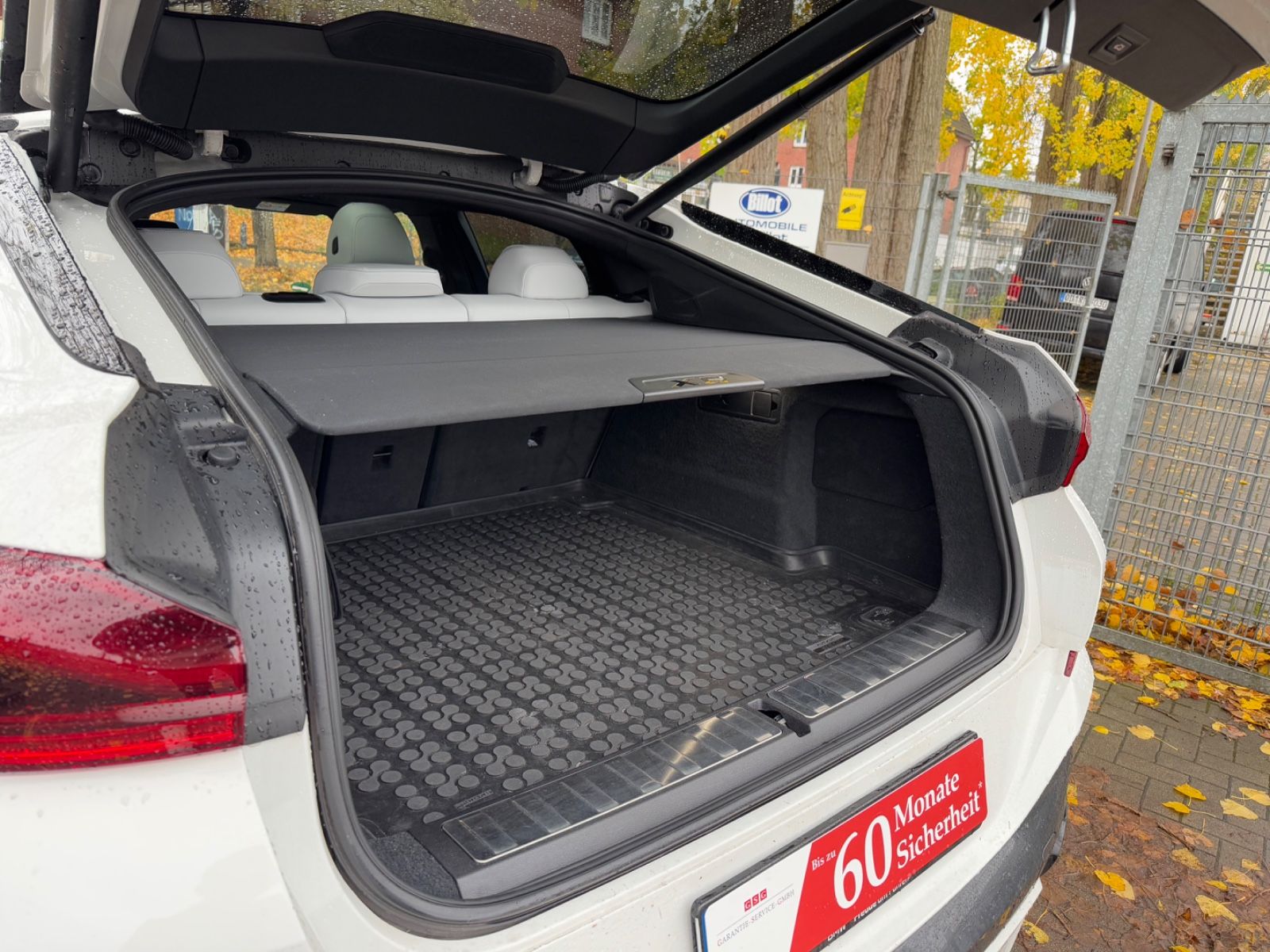 Fahrzeugabbildung BMW X6 xDrive 30d*M-PAKET*PANO*H&K*MEMORY*