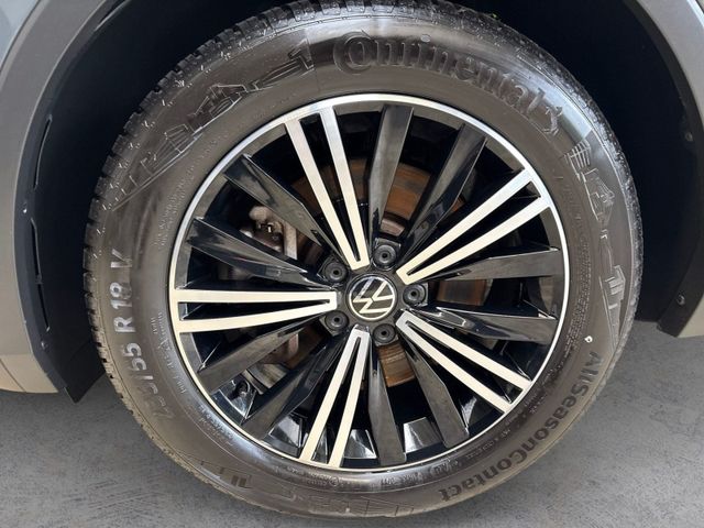 Tiguan 1.4 TSI Elegance eHybrid MATRIX+PANO+KAM+