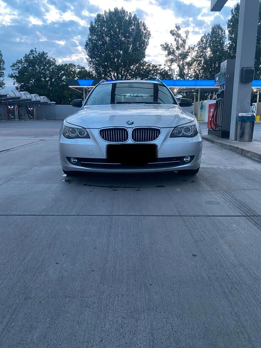 BMW 525