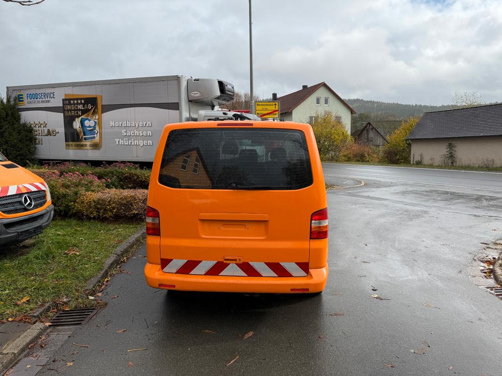 Volkswagen T5 Kombi