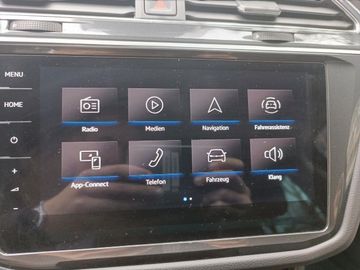 Volkswagen Tiguan - 11