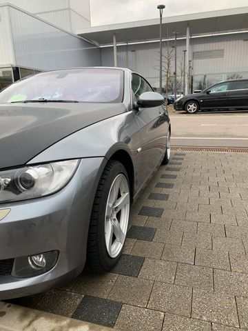 BMW 335i Cabrio - deutsches Fahrzeug 