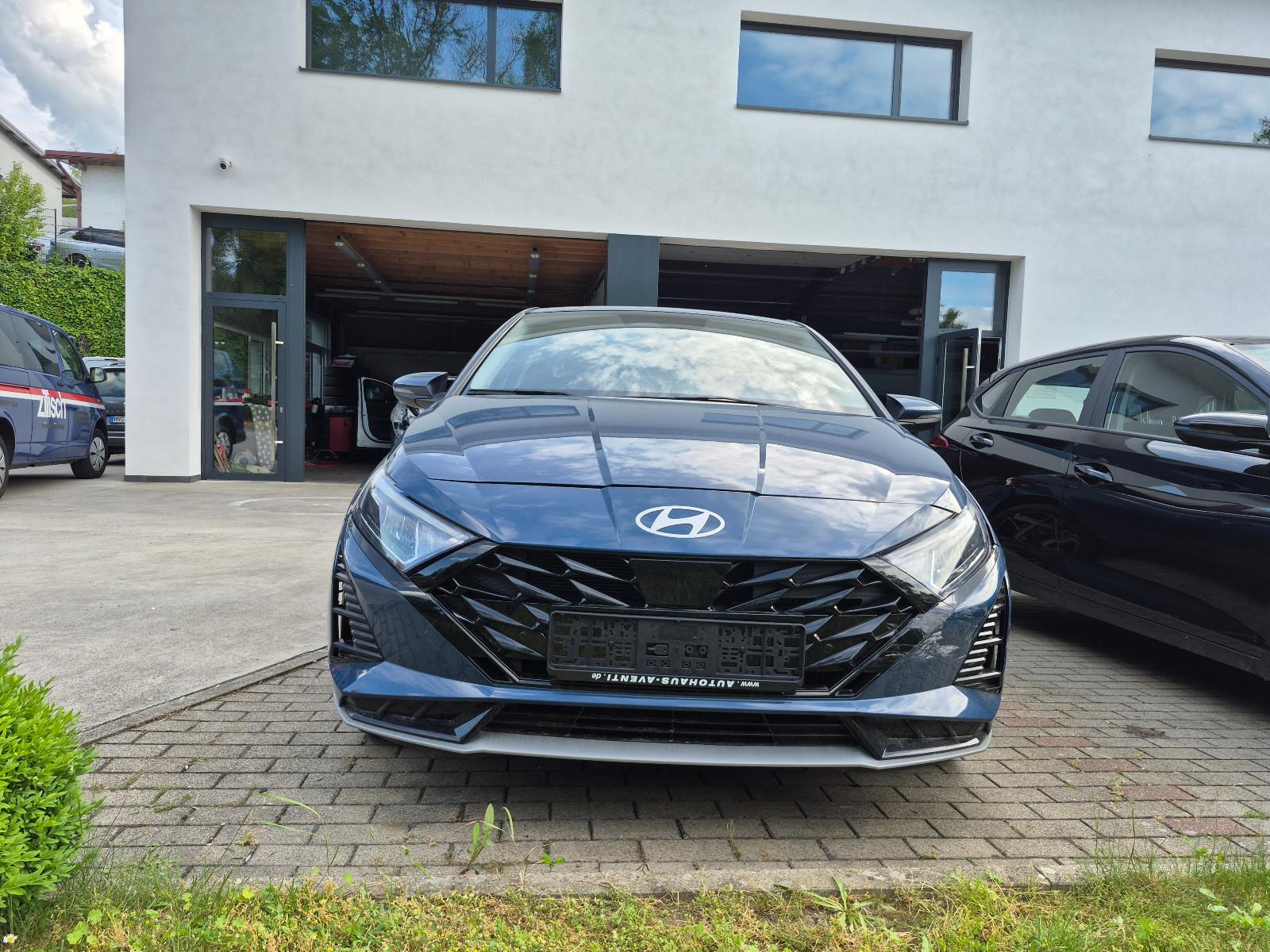 Hyundai i20 Select+NAVI+KAMERA+LED