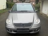 Mercedes-Benz A 200*Automatik*Navi*Bi-Xenon*8-Fach - Mercedes-Benz A 200 in Oberhausen