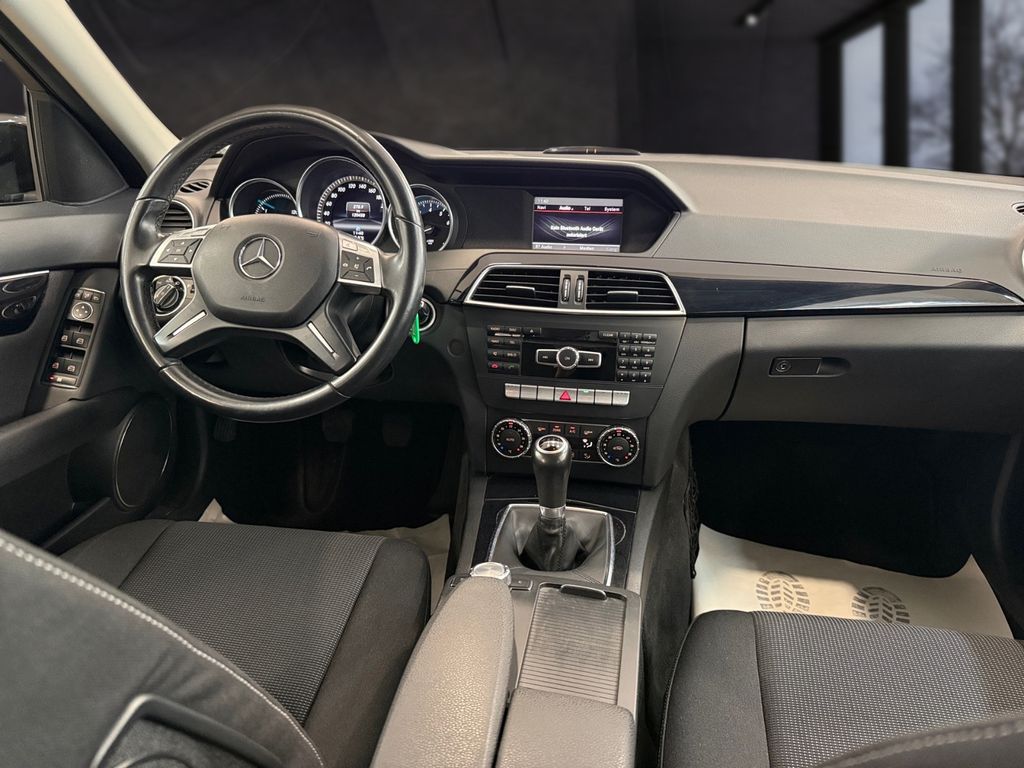 Mercedes-Benz C 180 - Bild 15