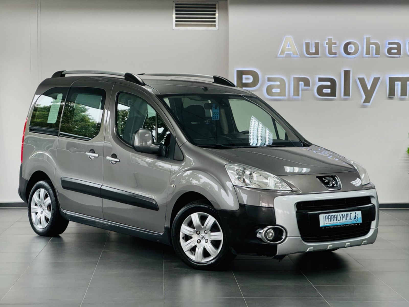 Partner Tepee  Behindertengerecht-Rampe + Sitz