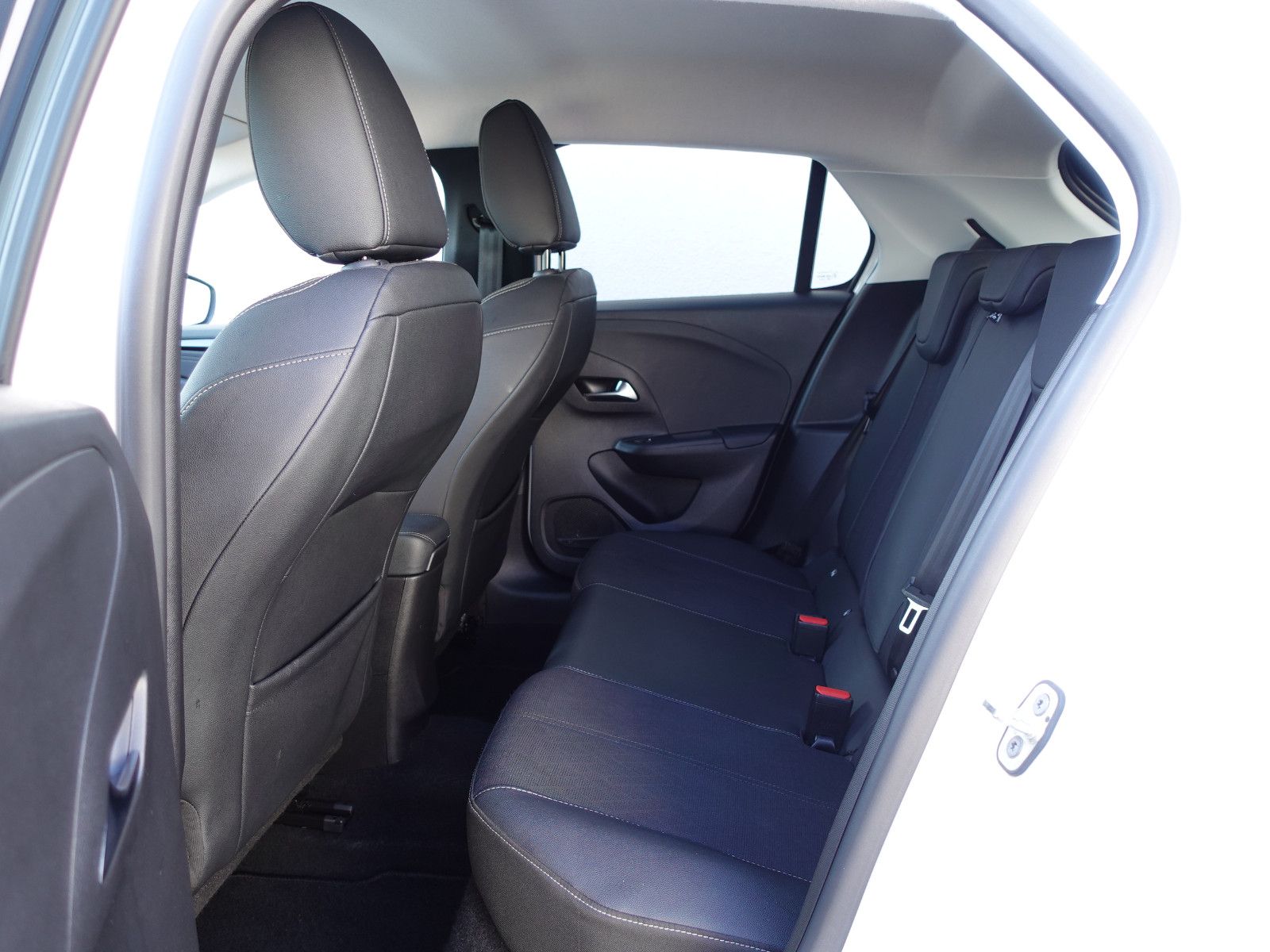 Fahrzeugabbildung Opel Corsa 1.2Turbo Elegance Automatik SHZ,PDC,Kamera