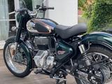 Royal Enfield Classic 350 - ROYAL ENFIELD CLASSIC 350