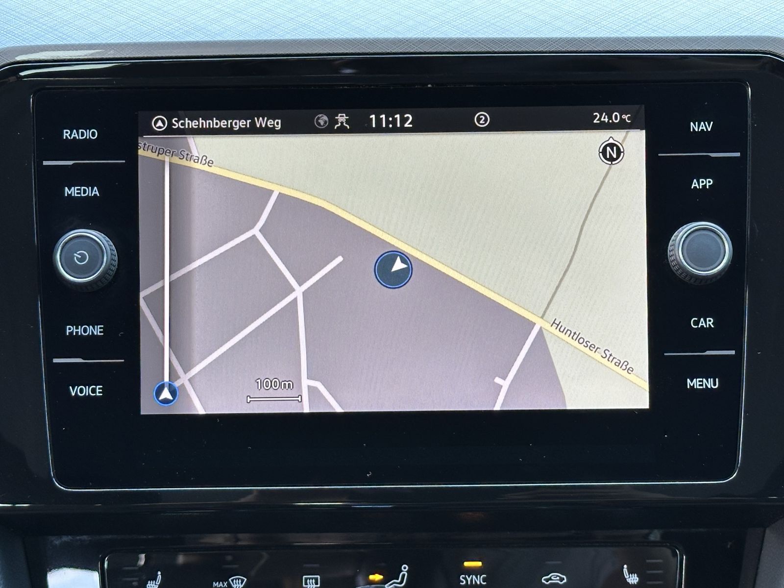 Fahrzeugabbildung Volkswagen Passat Variant R-Line NAV+LED+ACC+KAMERA+18ZO+PP