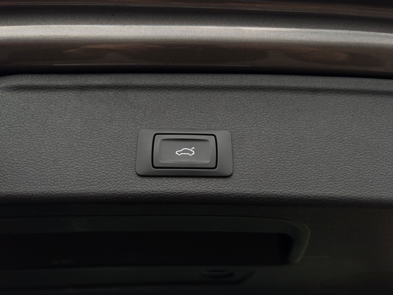 Fahrzeugabbildung Audi A4 Avant *S-line*Elektr.Sitze*ACC*Carplay*Leder