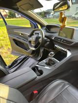 Peugeot 3008 2.0 BlueHDi 150 Allure Allure - Peugeot: Allradantrieb