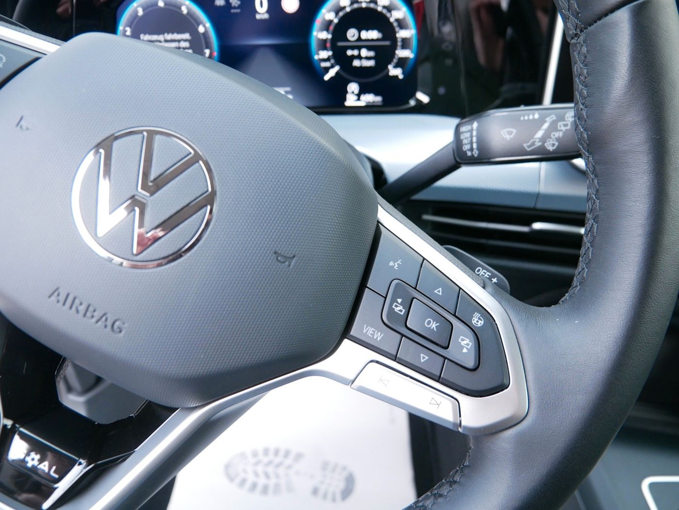 Fahrzeugabbildung Volkswagen Golf -VIII 1.5 eTSI Goal NEU43T AHK MATRIX Kamer