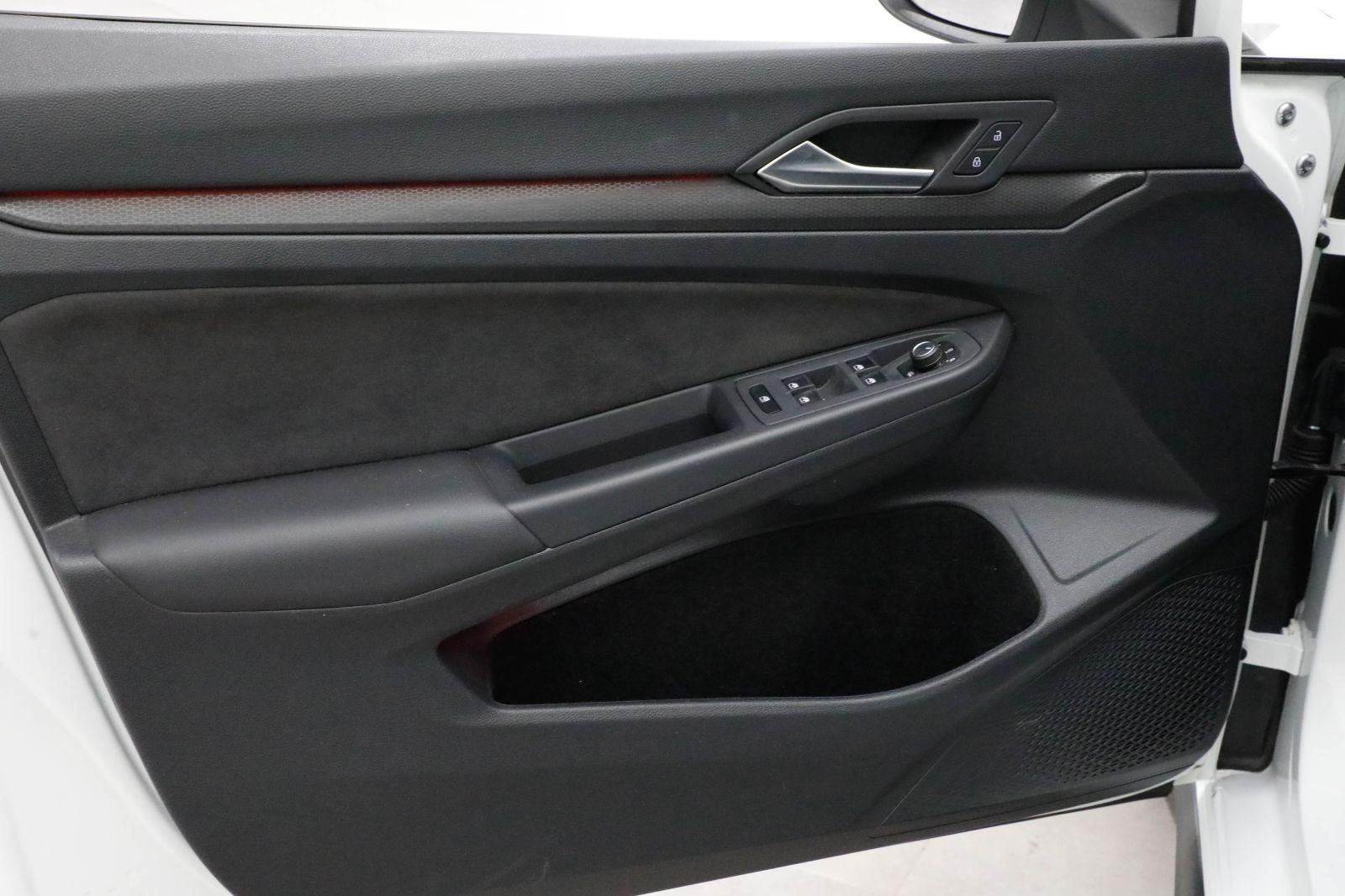 Volkswagen Golf GTI 2.0 TSI Carplay Virtual LED 2xPDC, миниатюра 16