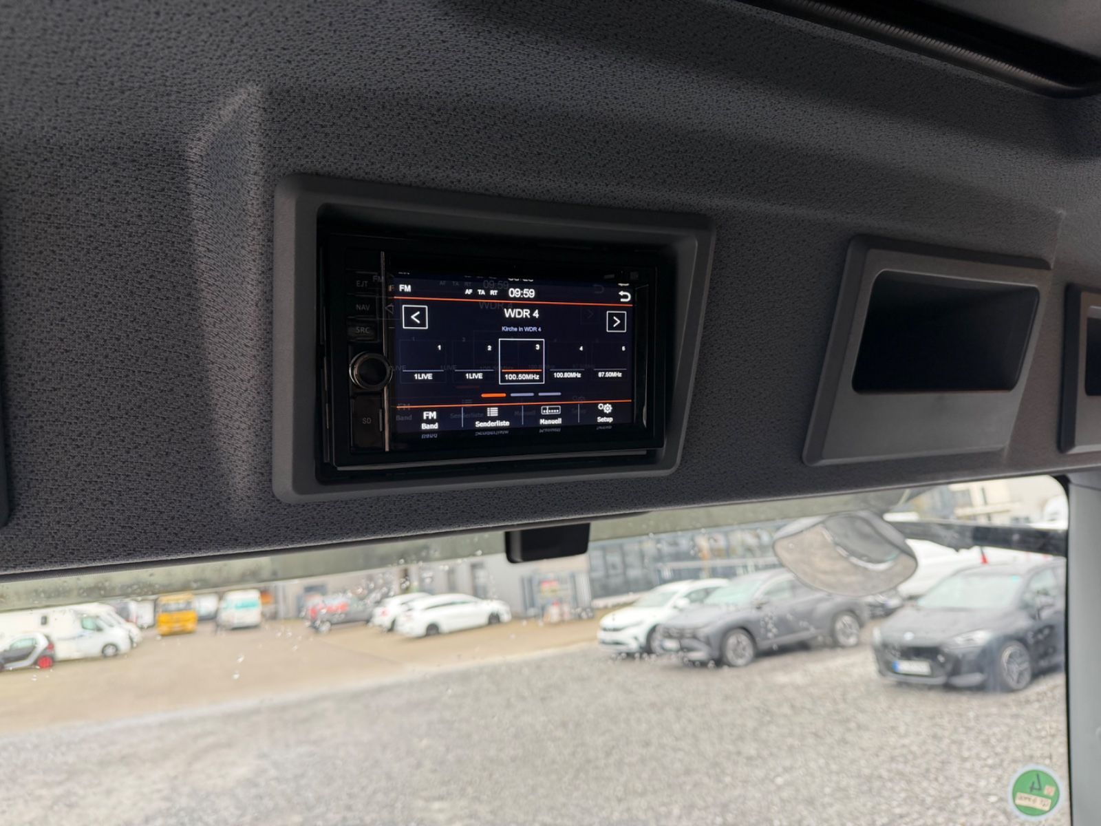 Fahrzeugabbildung Mercedes-Benz Atego 818 L Koffer LBW