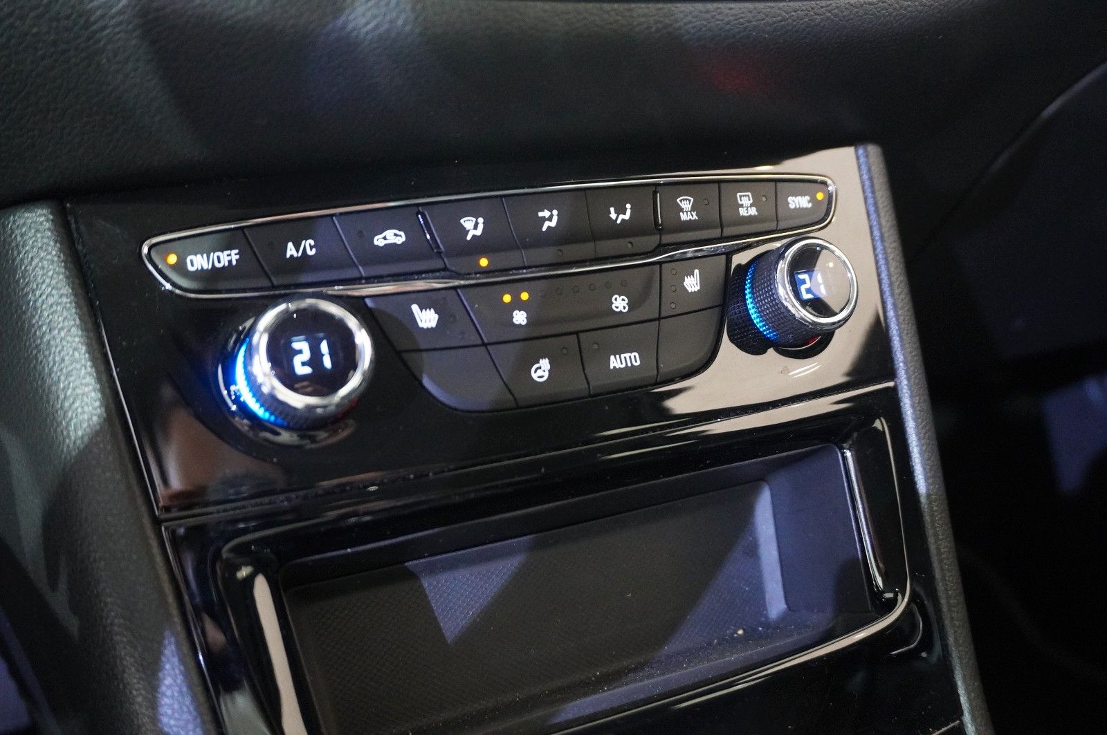 Fahrzeugabbildung Opel Astra K ST 1.4 ELEGANCE NAVI/LED/KAMERA/SPORT/SH