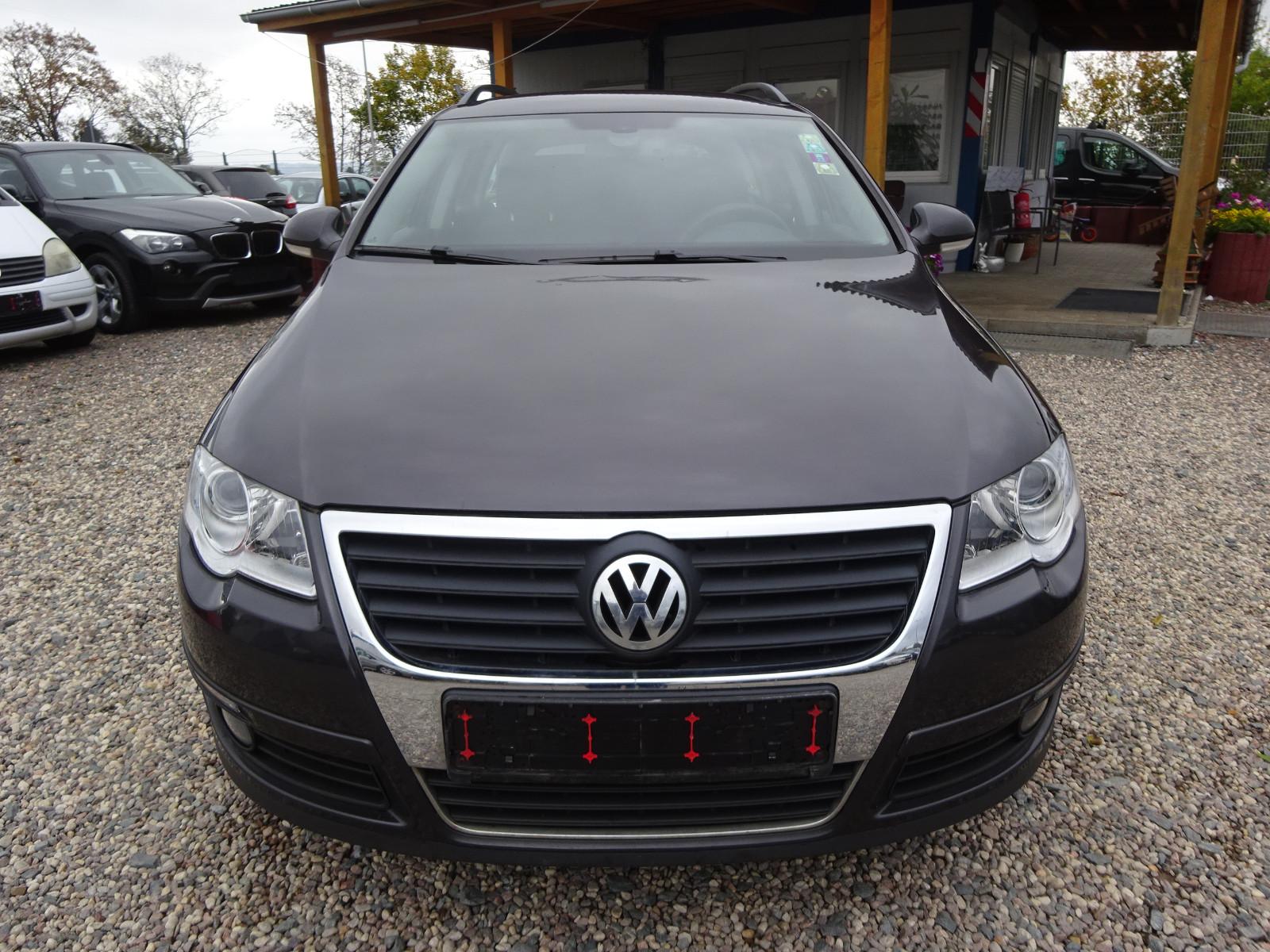 Volkswagen Passat 2006 — rear view