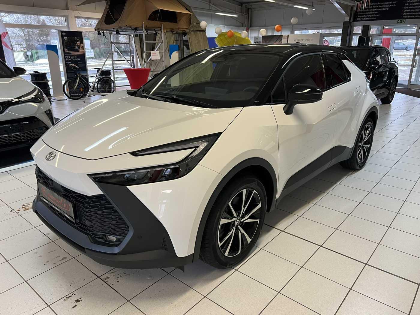 Toyota C-HR Plug - in Hybrid Teamplayer