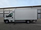 Peugeot Boxer mit Hebebühne - Hebebühne