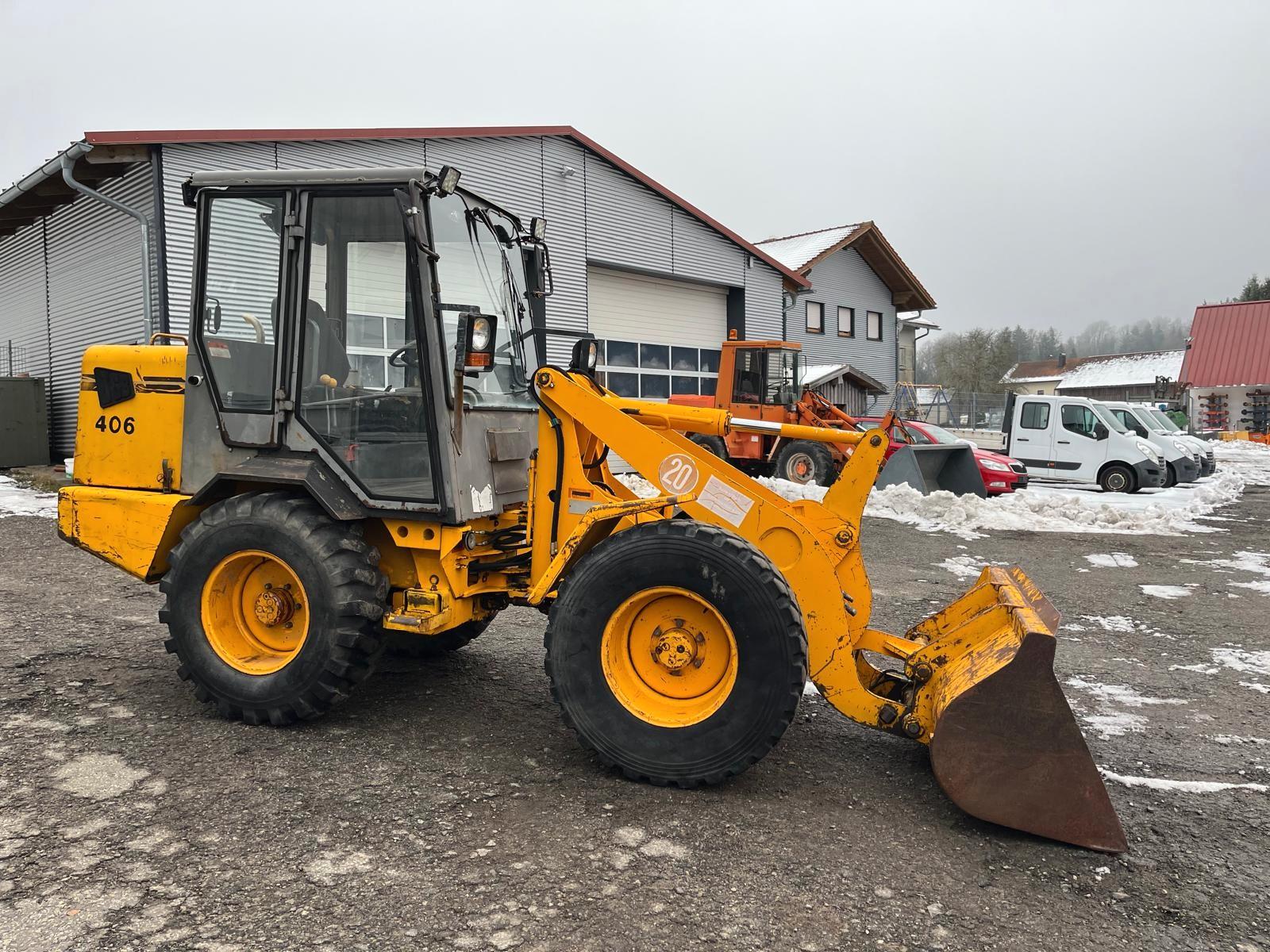 JCB 406